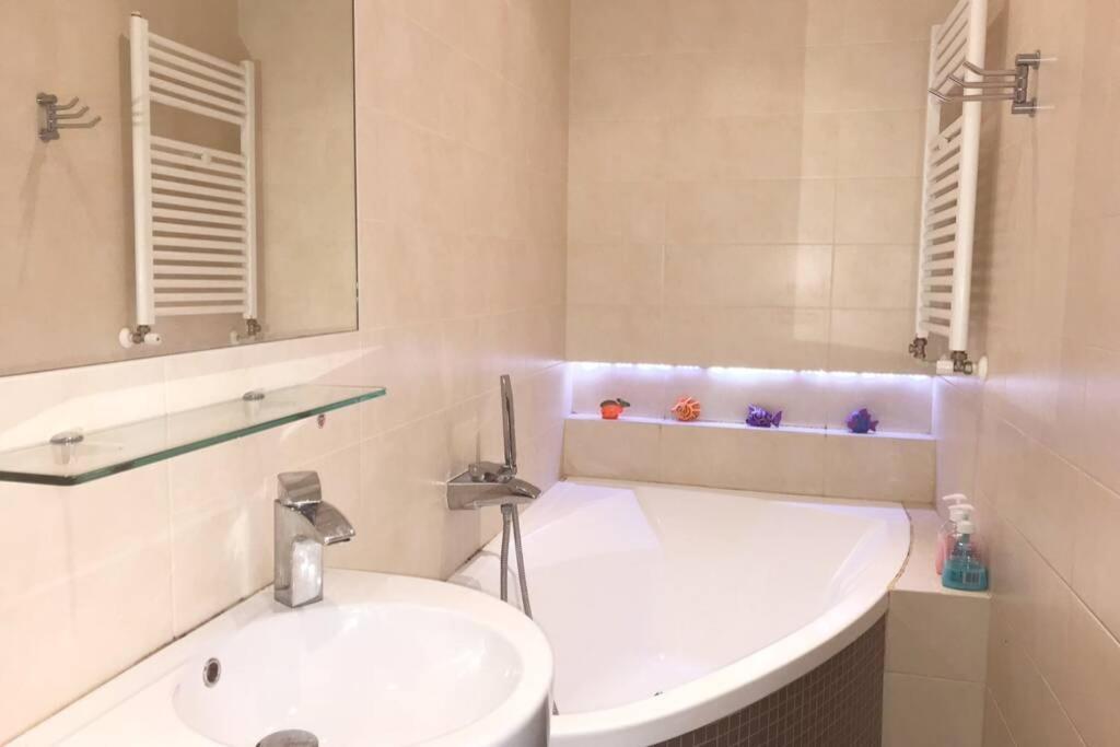 Deluxe Apartment In The Centre Of Florence Exterior photo